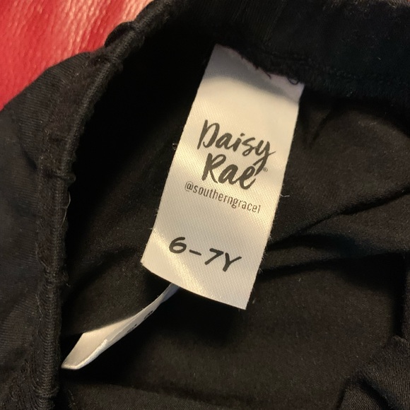 New! DAISY RAE by SOUTHERN GRACE Girls Cow Print Boutique Outfit Size 6/7 - Picture 4 of 7